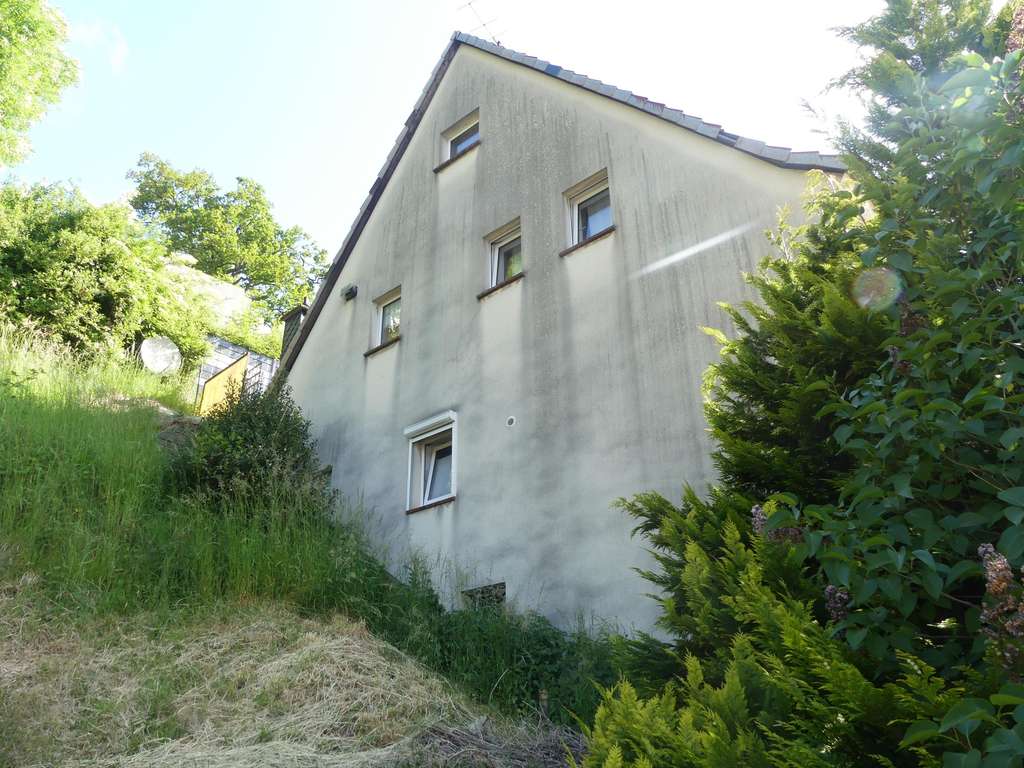 Immobilie in Werdohl - Charmantes Mehrfamilienhaus mit drei Wohneinheiten in attraktiver Lage von Werdohl zu verkaufen! - Bild 2