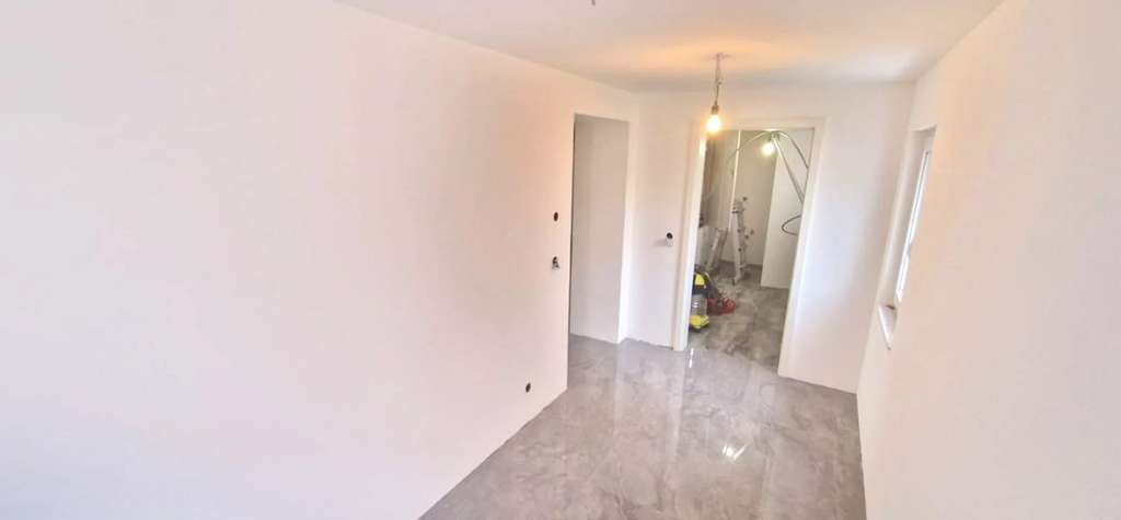 Immobilie in Torgau - Ländlicher Wohntraum mit viel Platz & Charme – Frisch saniertes Einfamilienhaus bei Torgau - Bild 3