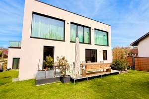 Lichtdurchflutetes Neubau EFH mit Wellness Oase & modernster Ausstattung in Eberspoint-Velden – Die vollständige Adresse der Immobilie erhältst du vom Anbieter., 84149 Velden – Vorschaubild 1