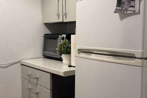 Ruhige zentrale 1 Zimmer Wohnung mit Balkon – Die vollständige Adresse der Immobilie erhältst du vom Anbieter., 55133 Neustadt, Mainz – Vorschaubild 8