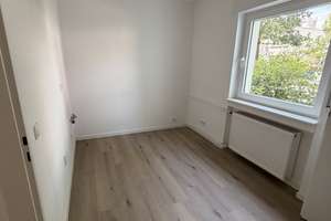 Erstbezug nach Sanierung - Helle 2 Zimmer Wohnung mit EBK und Balkon – 63069 Klinikum Offenbach, Offenbach am Main – Vorschaubild 3