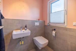 Exklusiver Bungalow mit Galerie, nachhaltiger Technik und großzügigem Grundstück – Die vollständige Adresse der Immobilie erhältst du vom Anbieter., 57539 Bruchertseifen – Vorschaubild 11