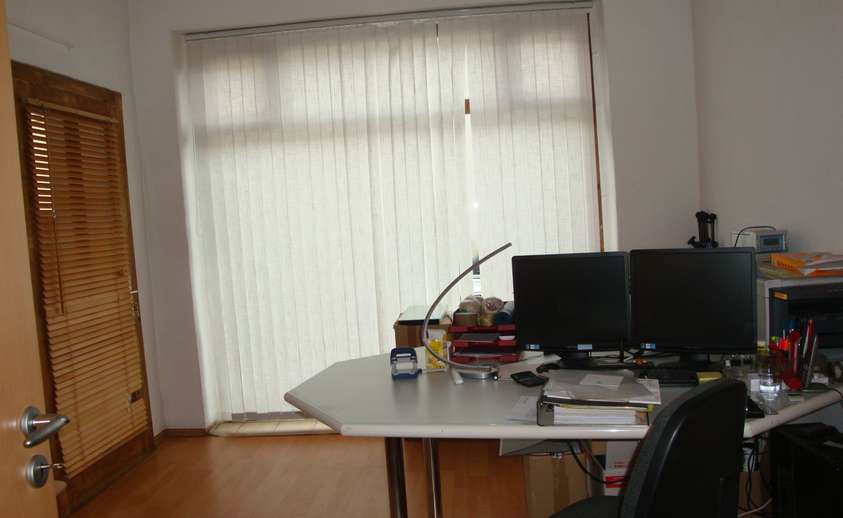 Büro mit Schaufenster