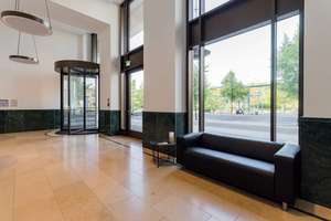 Hochwertige 2-Zimmerwohnung mit Balkon am Potsdamer Platz – Gabriele-Tergit-Promenade 21, 10963 Tiergarten, Berlin – Vorschaubild 3