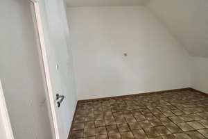 niedliche 3 Zimmer Dachgeschoss Wohnung mit neuem Bad – Pramenweg 20, 45307 Kray, Essen – Vorschaubild 9