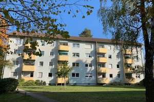 Attraktive 3 Zimmer-Wohnung mit Balkon ! – Gebbertstr. 146, 91058 Sebaldus, Erlangen – Vorschaubild 8