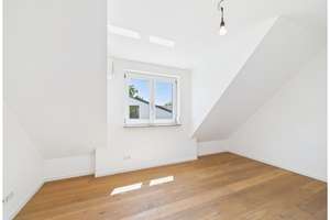 Lichtdurchflutetes Penthouse-Feeling mit Südterrasse - moderne 3-Zimmer-Wohnung mit Blick ins Grüne – Die vollständige Adresse der Immobilie erhältst du vom Anbieter., 81249 Lochhausen, München – Vorschaubild 22