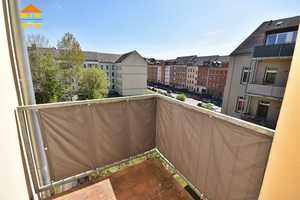 Wohnen direkt am Park mit Balkon und Stellplatz! – Josephinenplatz 5, 9113 Chemnitz – Vorschaubild 9