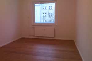Wunderschöne Wohnung mit großem Balkon in Südausrichtung * EBK – Klemkestraße  76, 13409 Berlin – Vorschaubild 3