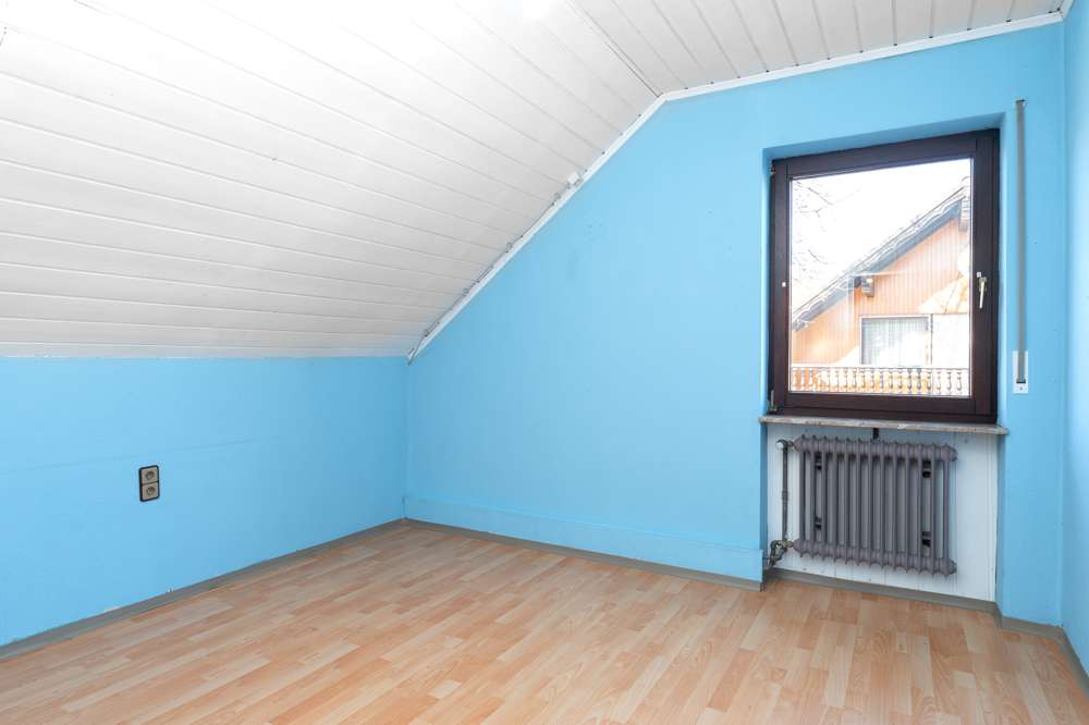 Immobilie in Burgthann - Charmantes Wohnensemble mit Potenzial – Zweifamilienhaus für Ihre individuellen Modernisierungswünsc - Bild 5