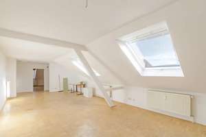 Helle 2 Zi DG Wohnung mit Blick über Durlach – Basler-Tor-Straße 10, 76227 Durlach, Karlsruhe – Vorschaubild 3