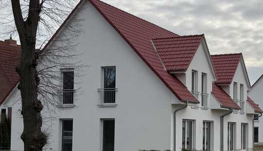 Bild von Neubau | Doppelhaushälfte in traumhafter Lage nahe dem Blauen See