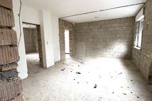 Mehrfamilienhaus mit vielseitigen Nutzungsmöglichkeiten und großem Potenzial  – Die vollständige Adresse der Immobilie erhältst du vom Anbieter., 86179 Haunstetten-West, Augsburg – Vorschaubild 7