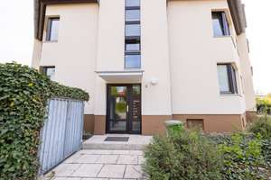 Helle 2-Zimmer-Wohnung aus den 80er/90er Jahren mit kleiner Dachterrasse und Stellplatz – Die vollständige Adresse der Immobilie erhältst du vom Anbieter., 38116 Lehndorf-Watenbüttel, Braunschweig – Vorschaubild 2