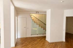 Exklusive Maisonette-Wohnung mit Garten und Terrasse - Wohnen wie im eigenen Haus in Hamburg-Sasel – Die vollständige Adresse der Immobilie erhältst du vom Anbieter., 22393 Sasel, Hamburg – Vorschaubild 10