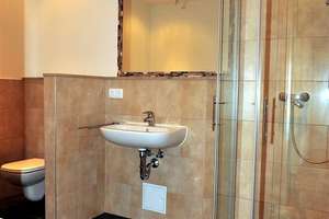 Hochwertige 3-Zimmerwohnung, Fußbodenheizung, Parkett, Balkon und Stellplatz im Innenhof – Die vollständige Adresse der Immobilie erhältst du vom Anbieter., 4177 Altlindenau, Leipzig – Vorschaubild 3