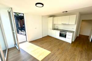 Moderne Dachgeschoss - Wohnung! 2 Ebenen, Balkon, Wohnküche, Schlafzimmer und Studiozimmer!!! – Heimfelder Straße 35, 21075 Heimfeld, Hamburg – Vorschaubild 4