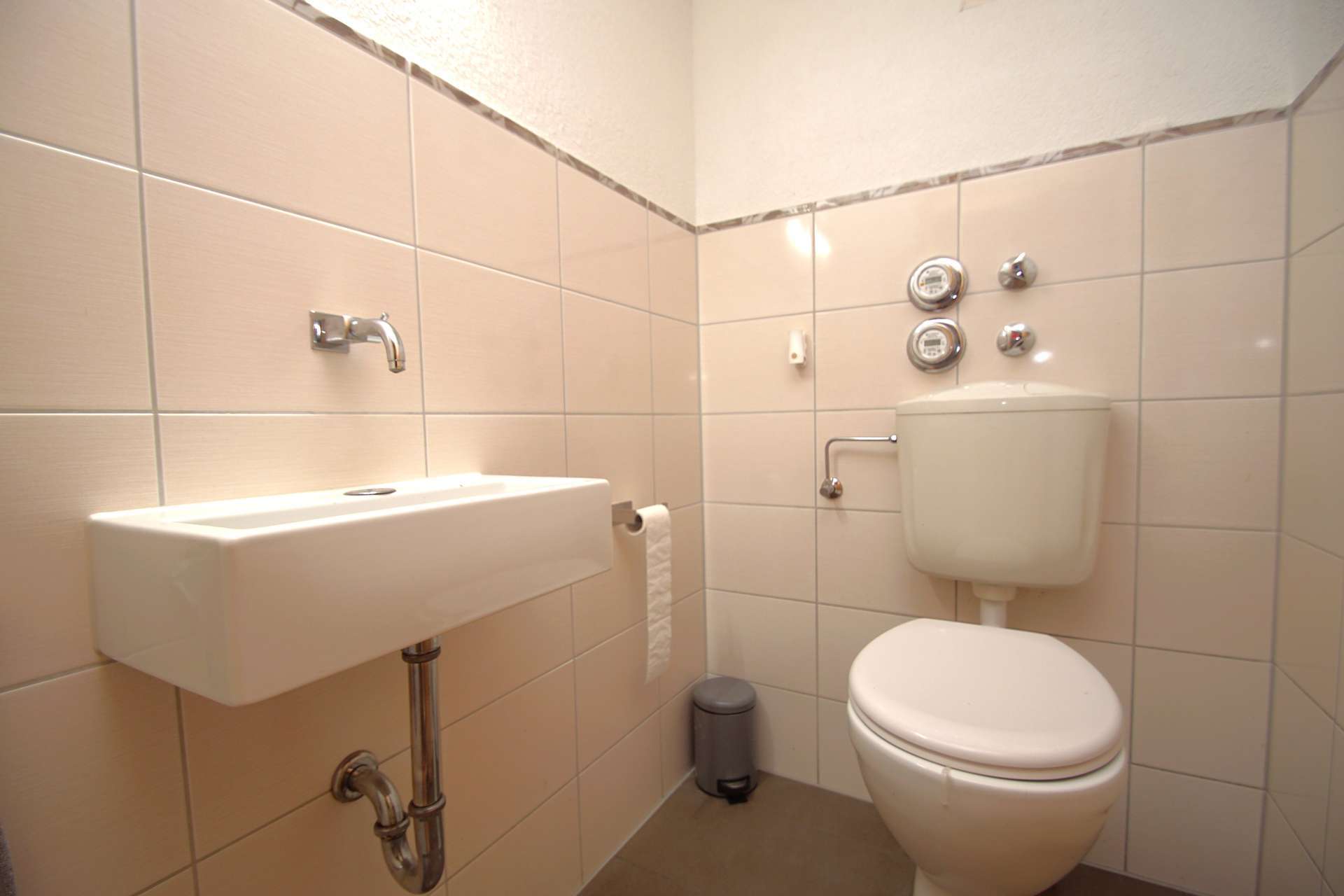 Immobilie in Neuffen - Zentrumsnah wohnen mit Terrasse und kurzen Wegen - Bild 2