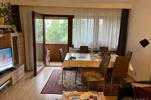 Charmante 2 Zimmer-Wohnung mit Balkon & optionalem Tiefgaragen-Stellplatz in Augsburg-Oberhausen
