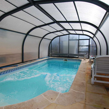 SPEKTAKULÄRES CHALET MIT 500 QM GRUNDSTÜCK IM STADTGEBIET!!
