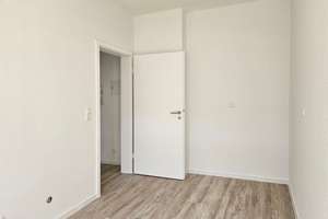 Mit Video: Frisch sanierte große 2-Raumwohnung im Dachgeschoss – Sankt-Michael-Straße 5, 39112 Sudenburg, Magdeburg – Vorschaubild 13