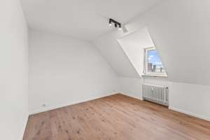 PROVISIONSFREI | 3 ZIMMER + KÜCHE + AUFZUG – Fürther Straße 156, 90429 Eberhardshof, Nürnberg – Vorschaubild 3