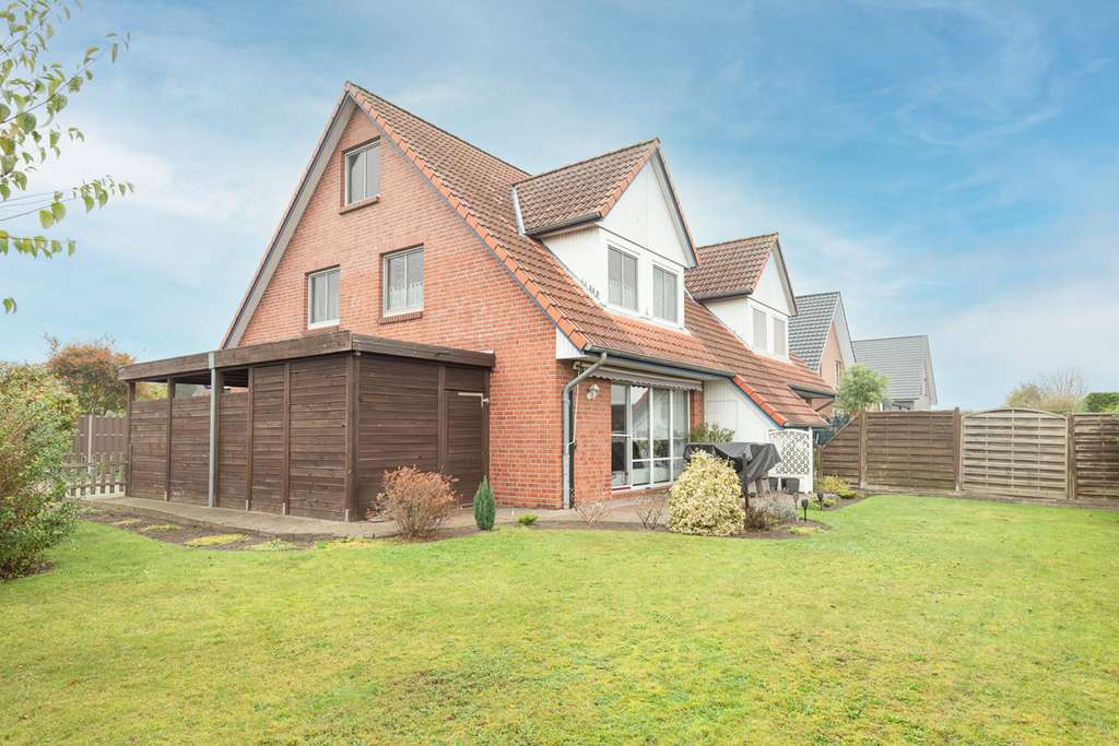 Familien aufgepasst! Großzügige Doppelhaushälfte mit Garten und Carport in Stade-Wiepenkathen