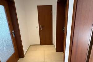 Modernisierte 2-Zimmer-Wohnung in Solingen – Kirberger Straße 7, 42659 Solingen-Mitte, Solingen – Vorschaubild 2