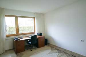 Bungalow mit 5,5 Zimmer / 160m² WFL /  großer Garten, 2 Garagen uvm. – Esslingen (Kreis) – Vorschaubild 12