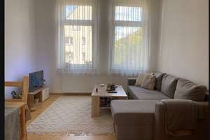 Modernisierte Wohnung mit zwei Zimmern und EBK in Bochum