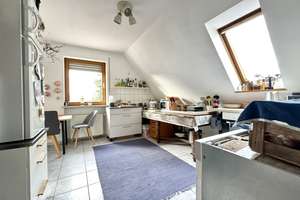 FREIE, HELLE 3 ZIMMER-DG-WOHNUNG MIT GROßEM BALKON UND EIGENEM GARTEN IN SCHÖNER WOHNLAGE – Die vollständige Adresse der Immobilie erhältst du vom Anbieter., 86179 Haunstetten-West, Augsburg – Vorschaubild 7