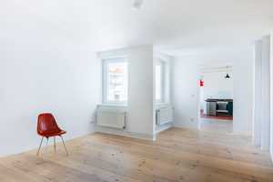 Lichtdurchflutete 2 Zimmer im 4.OG, Süd-West, Anklamer Straße, bezugsfrei*** – Anklamer Straße 16, 10119 Berlin – Vorschaubild 1