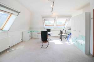Bezugsfreies, modernisierungsbedürftiges Einfamilienhaus mit 5 Zimmern  – Die vollständige Adresse der Immobilie erhältst du vom Anbieter., 12349 Buckow, Berlin – Vorschaubild 12