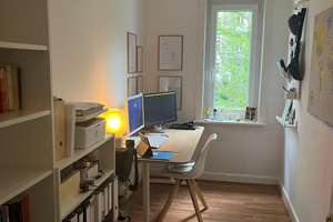 Stilvolle 2,5-Zimmer-Wohnung mit zwei Balkonen in Hoheluft-Ost – Abendrothsweg 32, 20251 Hoheluft-Ost, Hamburg – Vorschaubild 2