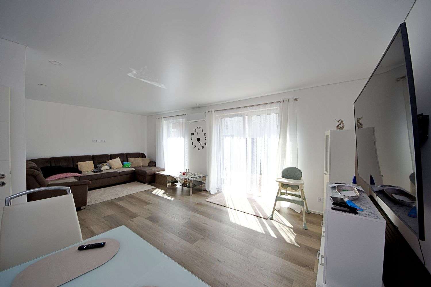 Immobilie in Wassenach - Modernes Traumhaus in idyllischer Lage von Wassenach - Bild 0