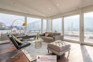 Das Beste vom Besten: Penthouse-Wohnung mit 270 Grad Panoramasicht auf Schloss und Neckartal