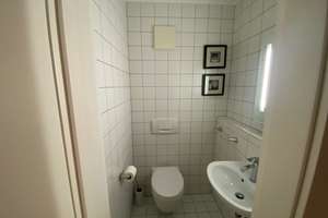 Frei!! Vermieten oder selbst einziehen, 3-Zimmerwohnung, hochwertig möbliert mit Balkon, Aufzug und – Kirchenweg 9, 90419 Bielingplatz, Nürnberg – Vorschaubild 13