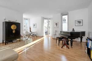 Hausgefühl mitten in der Stadt – Die vollständige Adresse der Immobilie erhältst du vom Anbieter., 14050 Westend, Berlin – Vorschaubild 2