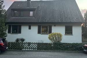 SUPER KAPITALANLAGE - 3-Familienhaus in ruhiger Wohnlage in Esslingen - 219-25 – Die vollständige Adresse der Immobilie erhältst du vom Anbieter., 73730 Oberesslingen, Esslingen am Neckar – Vorschaubild 2