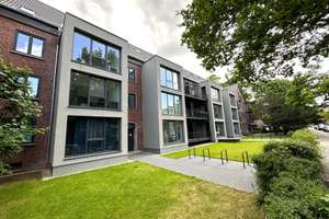 Moderne Dachgeschoss - Wohnung! 2 Ebenen, Balkon, Wohnküche, Schlafzimmer und Studiozimmer!!! – Heimfelder Straße 35, 21075 Heimfeld, Hamburg – Vorschaubild 2