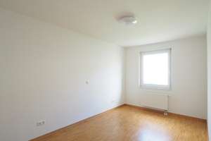 ***Neuwertiges Reihenhaus in guter Lage von Achern*** – Die vollständige Adresse der Immobilie erhältst du vom Anbieter., 77855 Achern – Vorschaubild 9