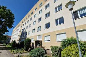 Renovierung abgeschlossen - zum wohlfühlen mit Sonnenbalkon! – Bernhard-Kellermann-Str. 19, 39120 Leipziger Straße, Magdeburg – Vorschaubild 1