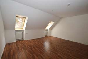 Schönes Wohnen in Top-Lage!
Klasse 2-Zimmer-Wohnung über 2 Etagen!
 Nürnberg - Mögeldorf – Die vollständige Adresse der Immobilie erhältst du vom Anbieter., 90482 Mögeldorf, Nürnberg – Vorschaubild 10