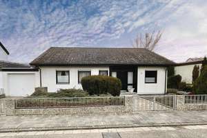 Toller Bungalow in ruhiger Lage mit schön angelegtem Garten und Garage – Die vollständige Adresse der Immobilie erhältst du vom Anbieter., 67125 Dannstadt-Schauernheim – Vorschaubild 1
