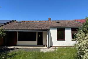 Schöner Reihenmittelbungalow in Nürnberg-Langwasser