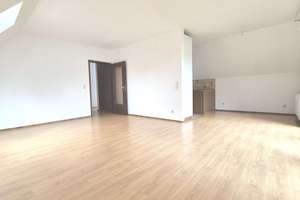 Ruhig gelegene  2,5 Zimmer Wohnung mit herrlichem Ausblick