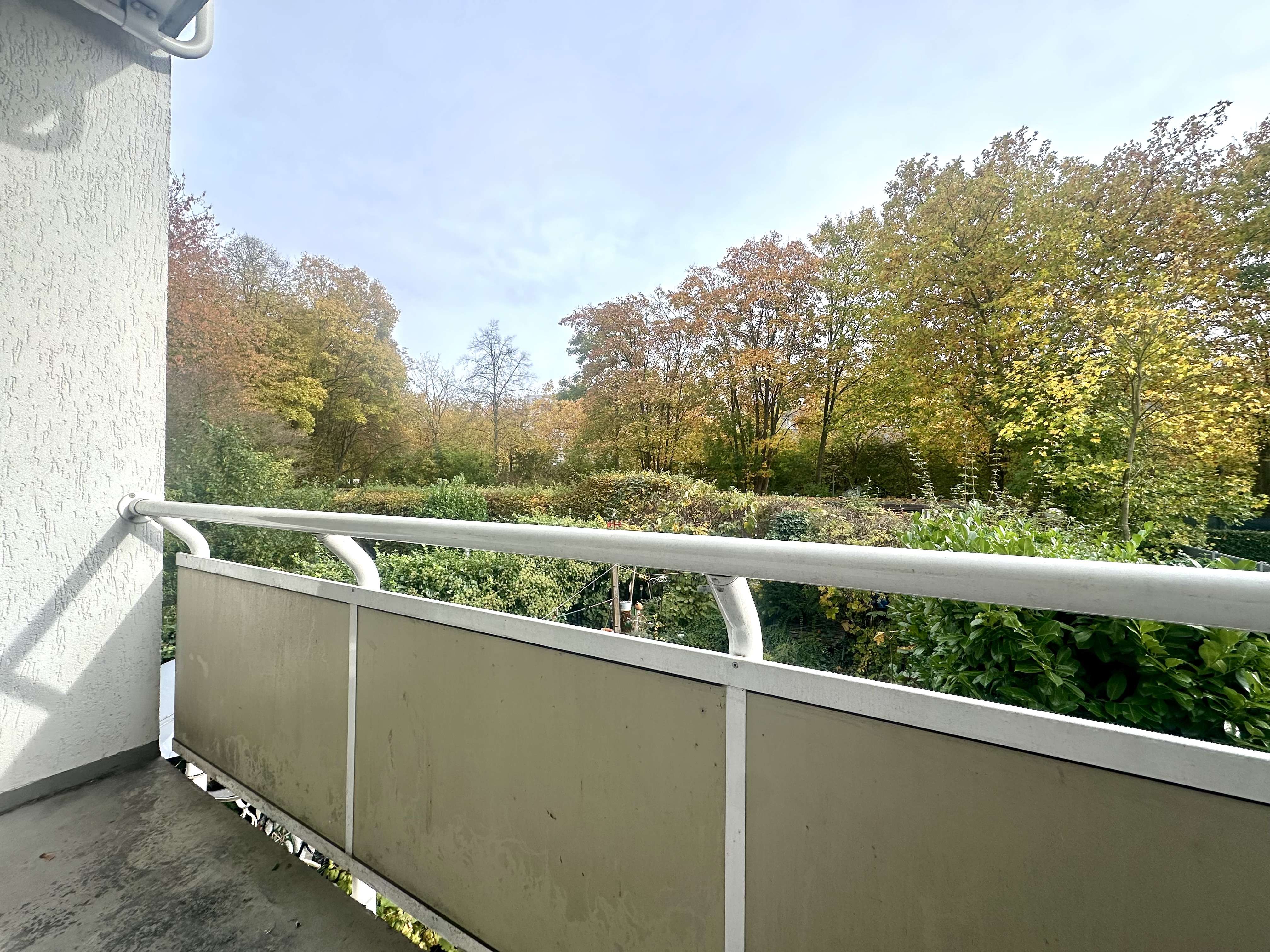 Provisionsfrei / Helle 4-Zimmer-Wohnung mit zwei Balkonen, Bremen – Bild 3