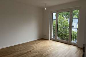 Moderne 2-Zimmer-Neubauwohnung mit Loggia – barrierefrei in grünem Quartier in Weißensee Pankow – Roelckestraße 110, 13086 Weißensee, Berlin – Vorschaubild 14