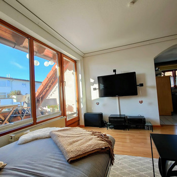 Wohnen auf zwei Ebenen - 3,5-Zimmer-Maisonette mit Loggia & Parkanlage in 78054 Schwenningen