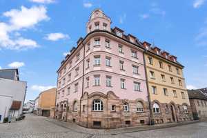 Historisches Denkmal: Attraktives 10-Familienhaus in zentraler Lage von Fürth – Fürth – Vorschaubild 1